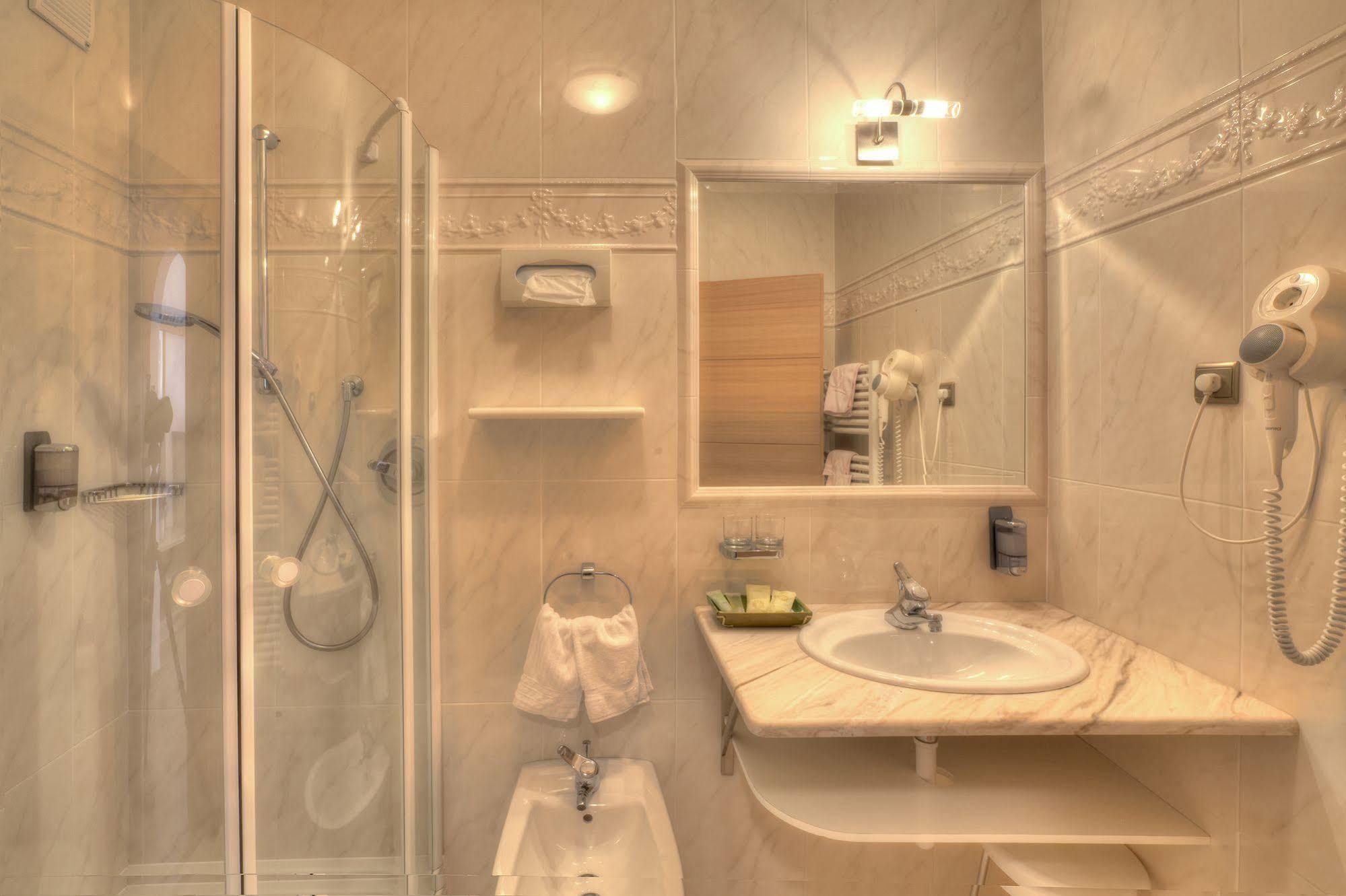 Hotel Residence Rose Vipiteno Bagian luar foto