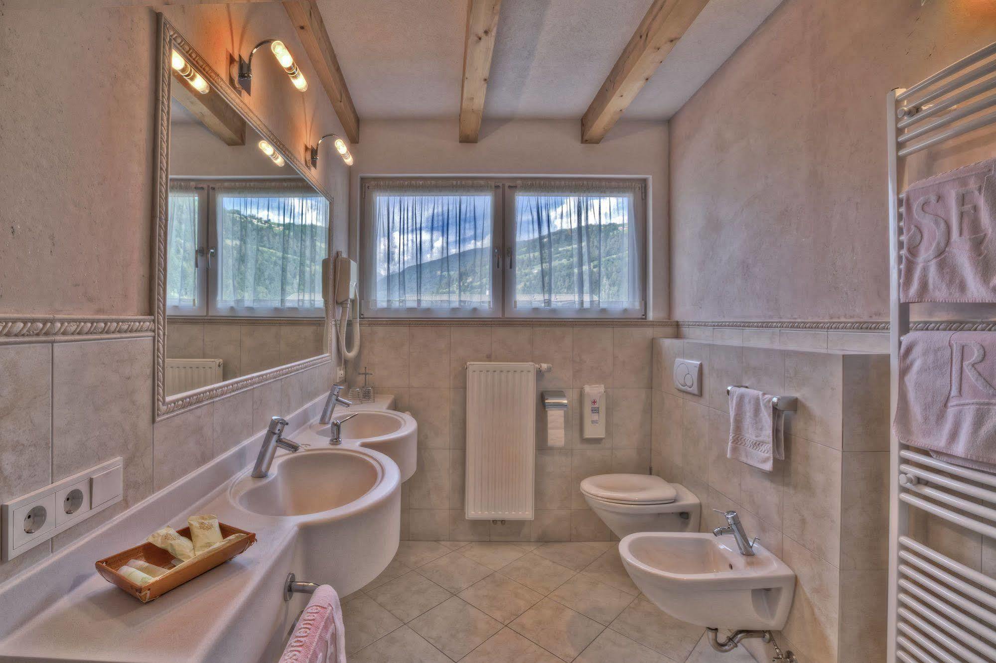 Hotel Residence Rose Vipiteno Bagian luar foto