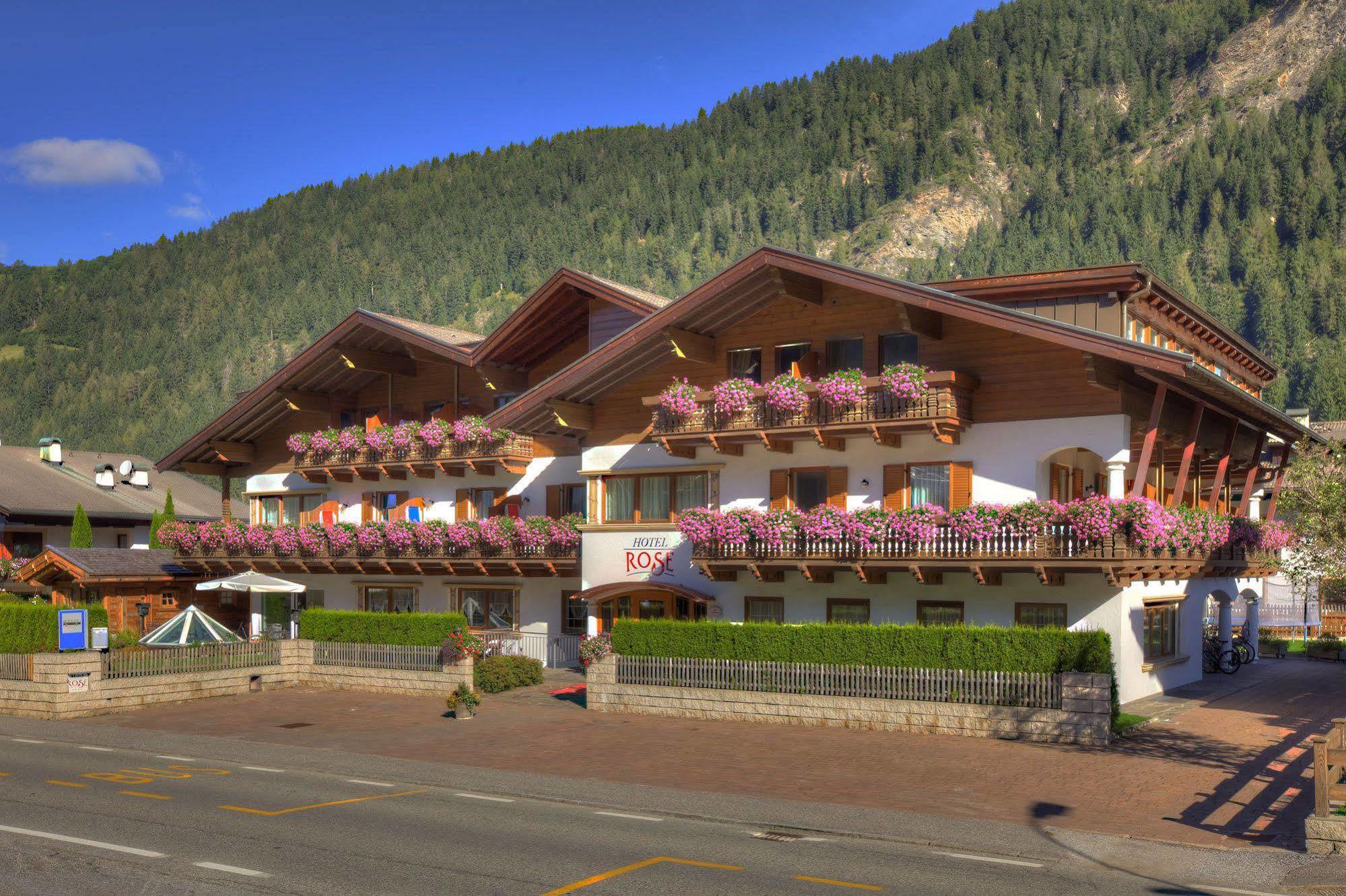 Hotel Residence Rose Vipiteno Bagian luar foto